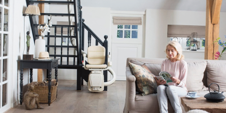 Wat kost een traplift? Veelgestelde vragen over prijzen, opties en besparingen