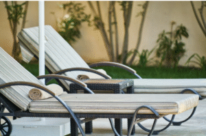 Zo creëer je schaduw in je tuin tijdens warme zomerdagen