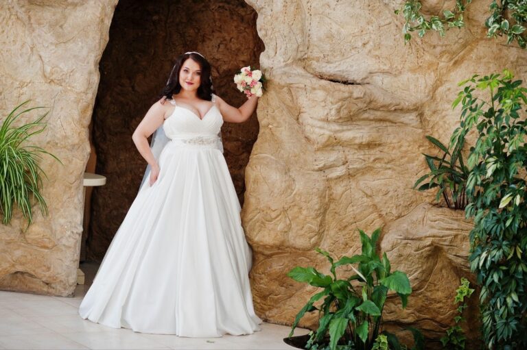 Bruidsjurken in alle maten bij Queens Bruidsmode in Eindhoven