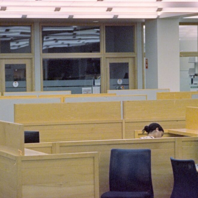 Albrand Leeuwe leeftijd: geschat 50 jaar in 2026