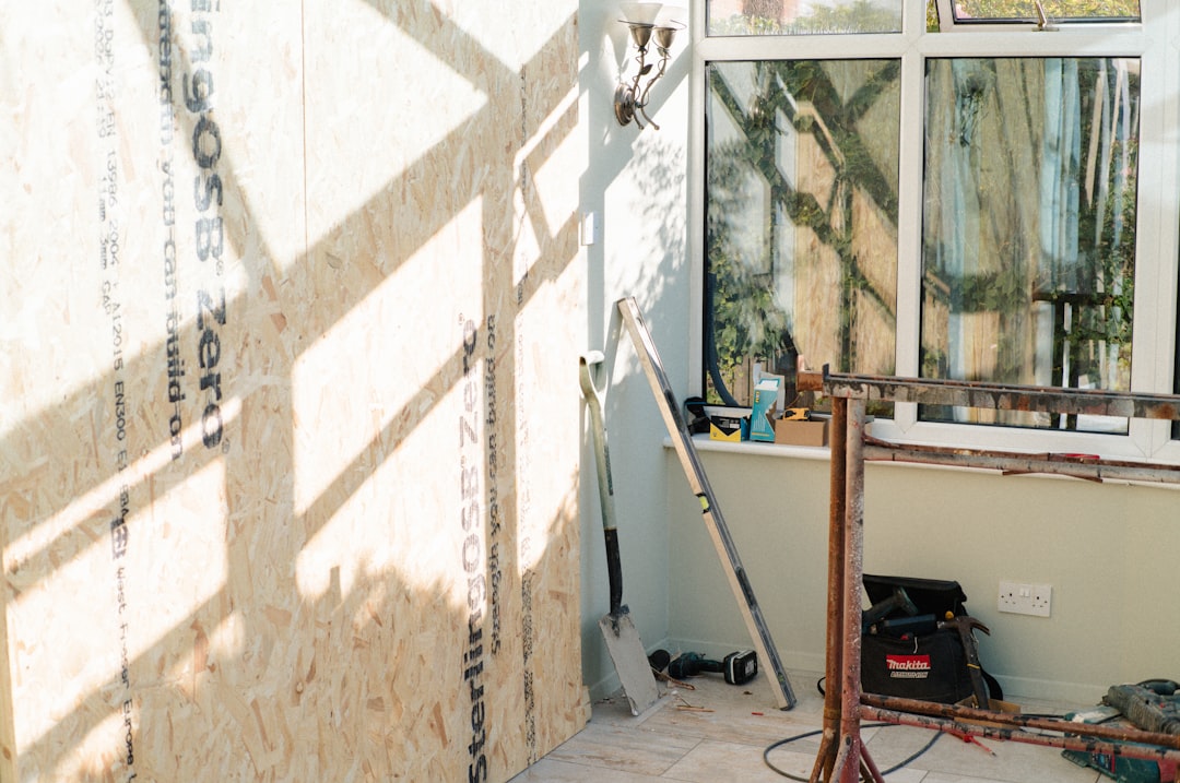 Woning in verbouwing met open constructie