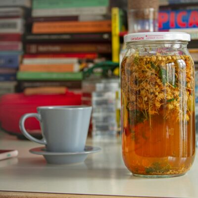 Weckpotten met gefermenteerde drank