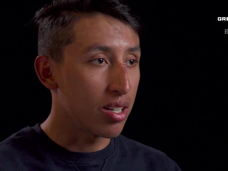 Wielrenner Egan Bernal in een interview van zijn ploeg
