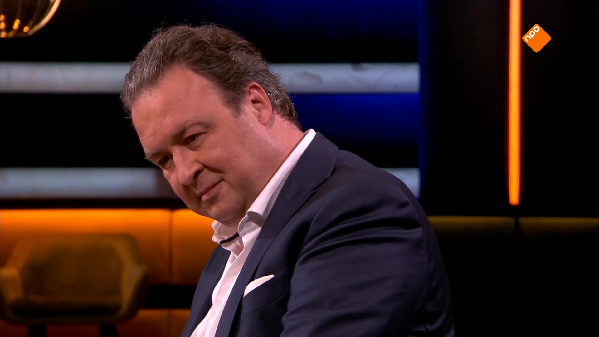 Sven Kockelmann als gast aan tafel bij Op1