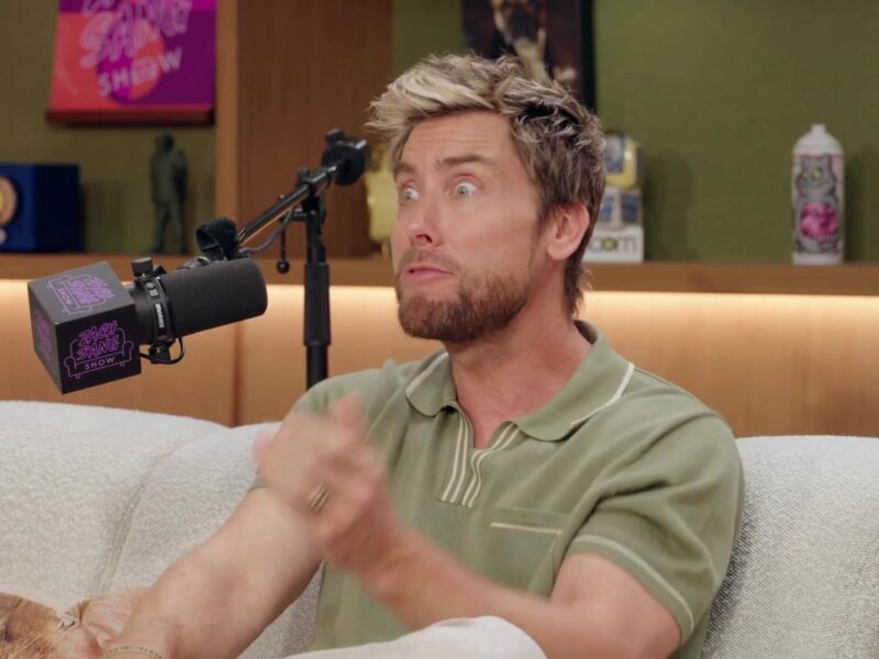 Lance Bass in gesprek in The Zach Sang Show